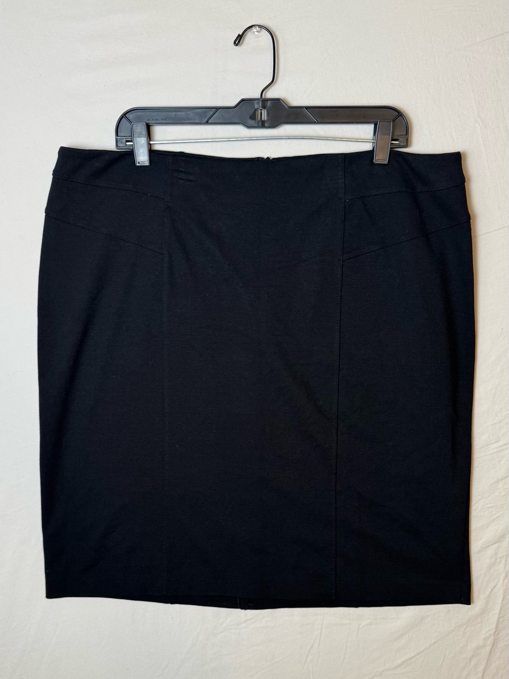 Chico's Black Stretch Knit Pencil Skirt Size 3 
Back Zipper & Slit Unworn